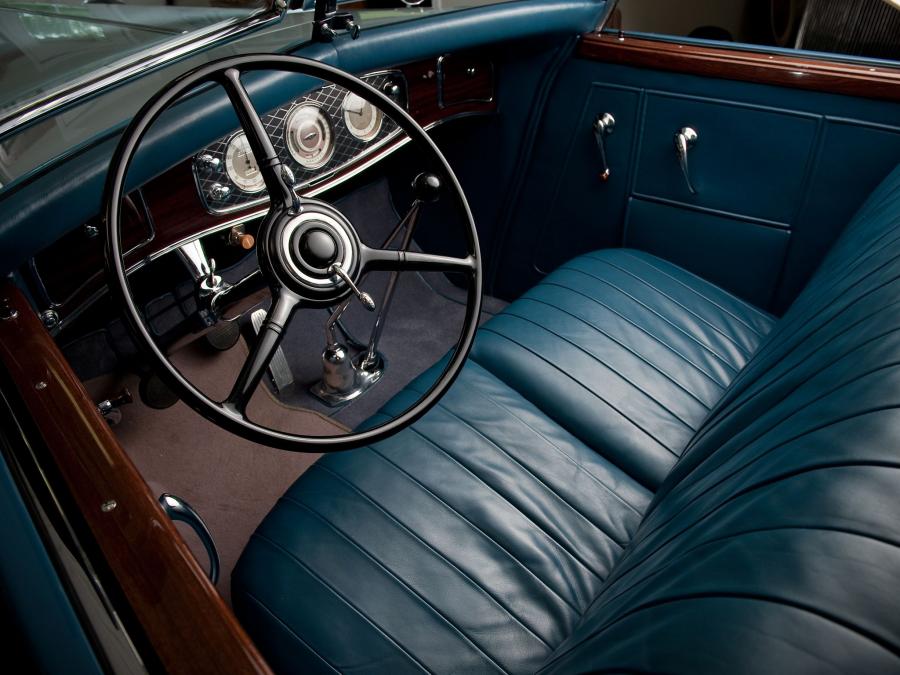  Lincoln Model KA Custom Convertible Sedan by Dietrich 1933 года  (фото 4 из 8)